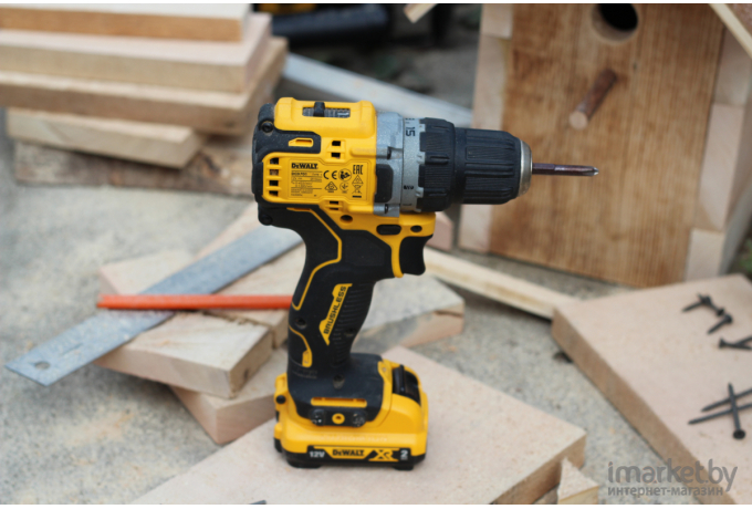 Дрель-шуруповерт DeWalt DCD701D2-QW [DCD701D2]