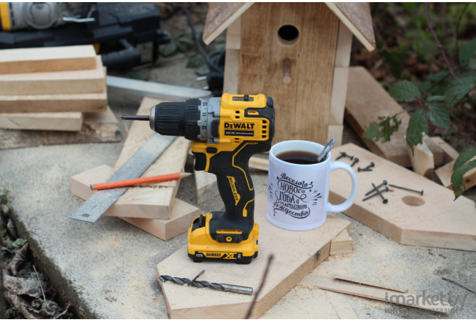 Дрель-шуруповерт DeWalt DCD701D2-QW [DCD701D2]