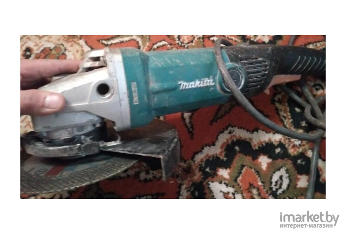 Сетевая угловая шлифовальная машина Makita GA9010C