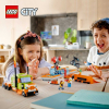 Конструктор LEGO City Грузовик для шоу каскадёров (60294)