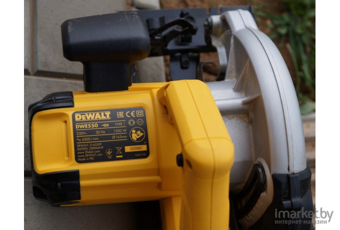 Циркулярная пила (дисковая) DeWALT DWE550