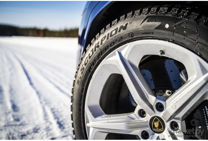 Автомобильные шины Pirelli Scorpion Ice Zero 2 235/55R19 105H (с шипами)