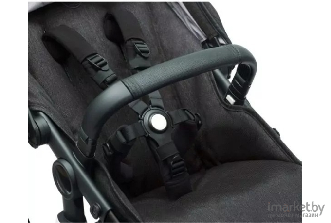 Коляска Bugaboo Fox 3 Complete 2 в 1 black/green forest