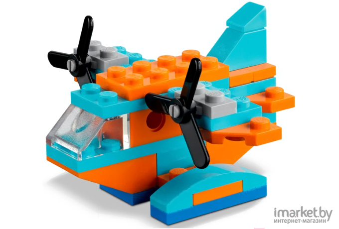 Конструктор Lego Classic Творческое веселье в океане (11018)