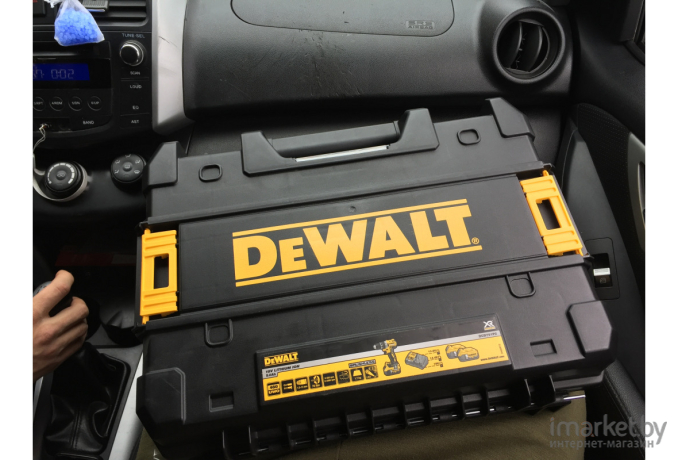 Дрель-шуруповерт DeWalt DCD791P2