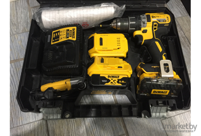 Дрель-шуруповерт DeWalt DCD791P2