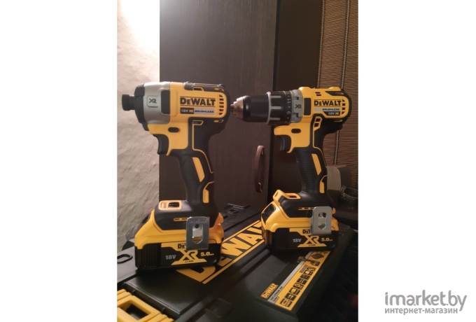 Дрель-шуруповерт DeWalt DCD791P2