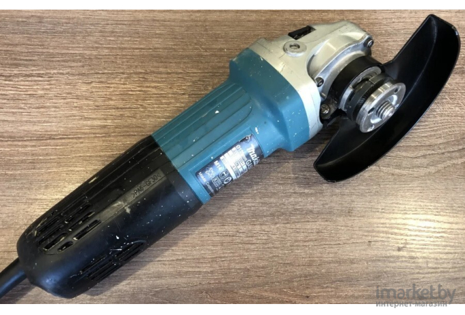 Профессиональная угловая шлифмашина Makita GA6040C