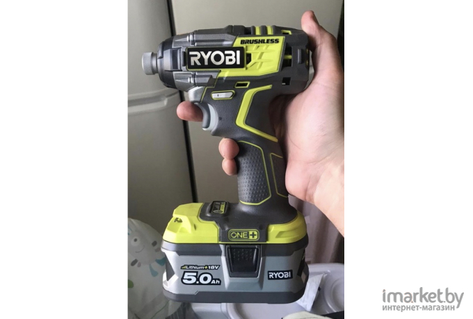 Винтовёрт Ryobi R18IDBL-0 [5133002662]