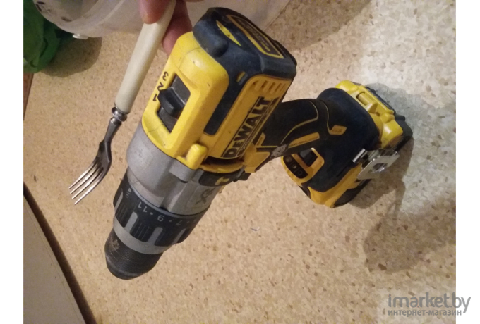 Дрель-шуруповерт DeWalt DCD996P2