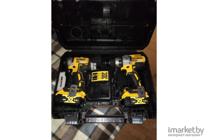 Дрель-шуруповерт DeWalt DCD791P2